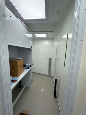 Enceinte modulaire en environnement contrôlé
